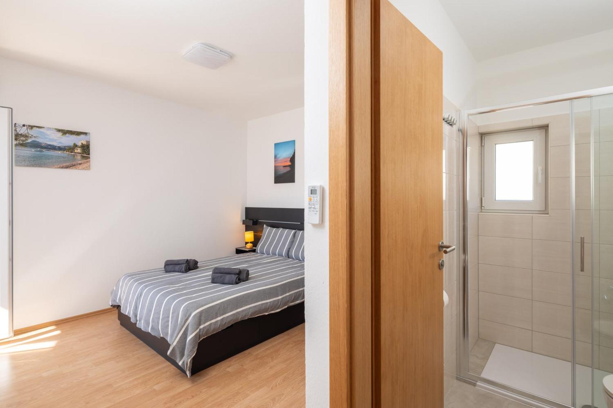 Sunshine Suites Omiš Extérieur photo