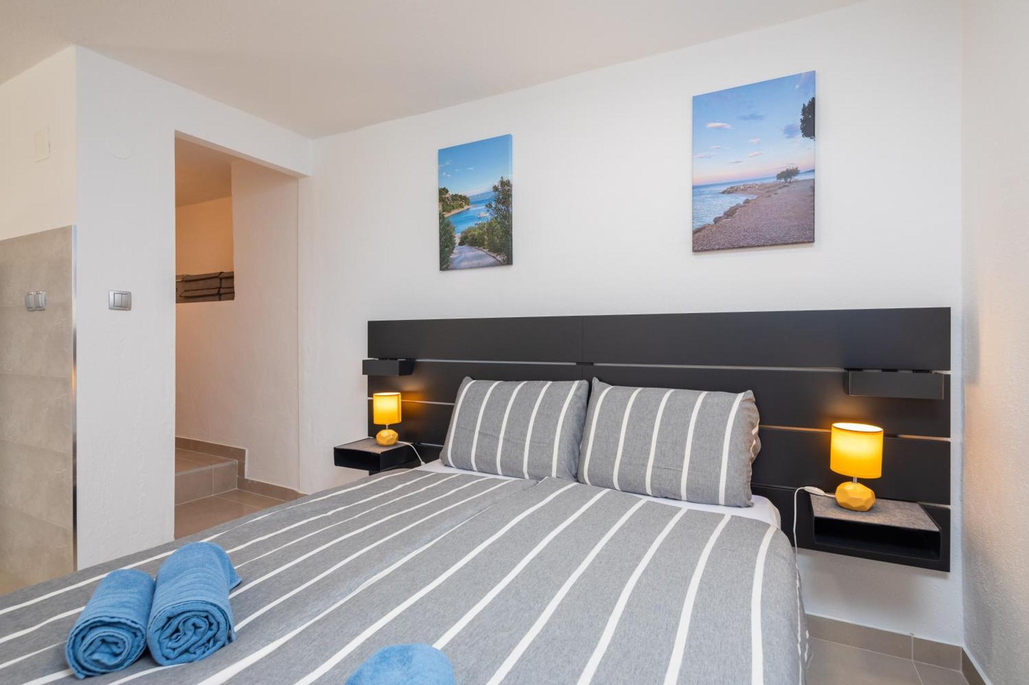 Sunshine Suites Omiš Extérieur photo