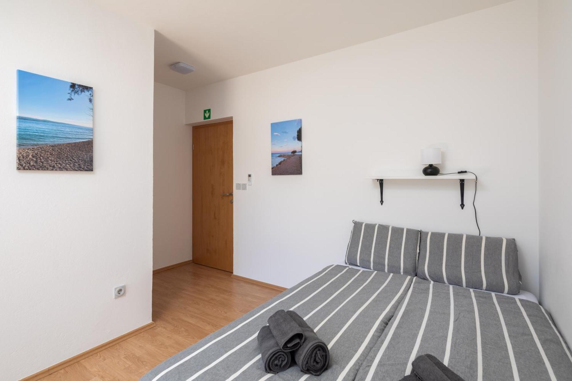 Sunshine Suites Omiš Extérieur photo