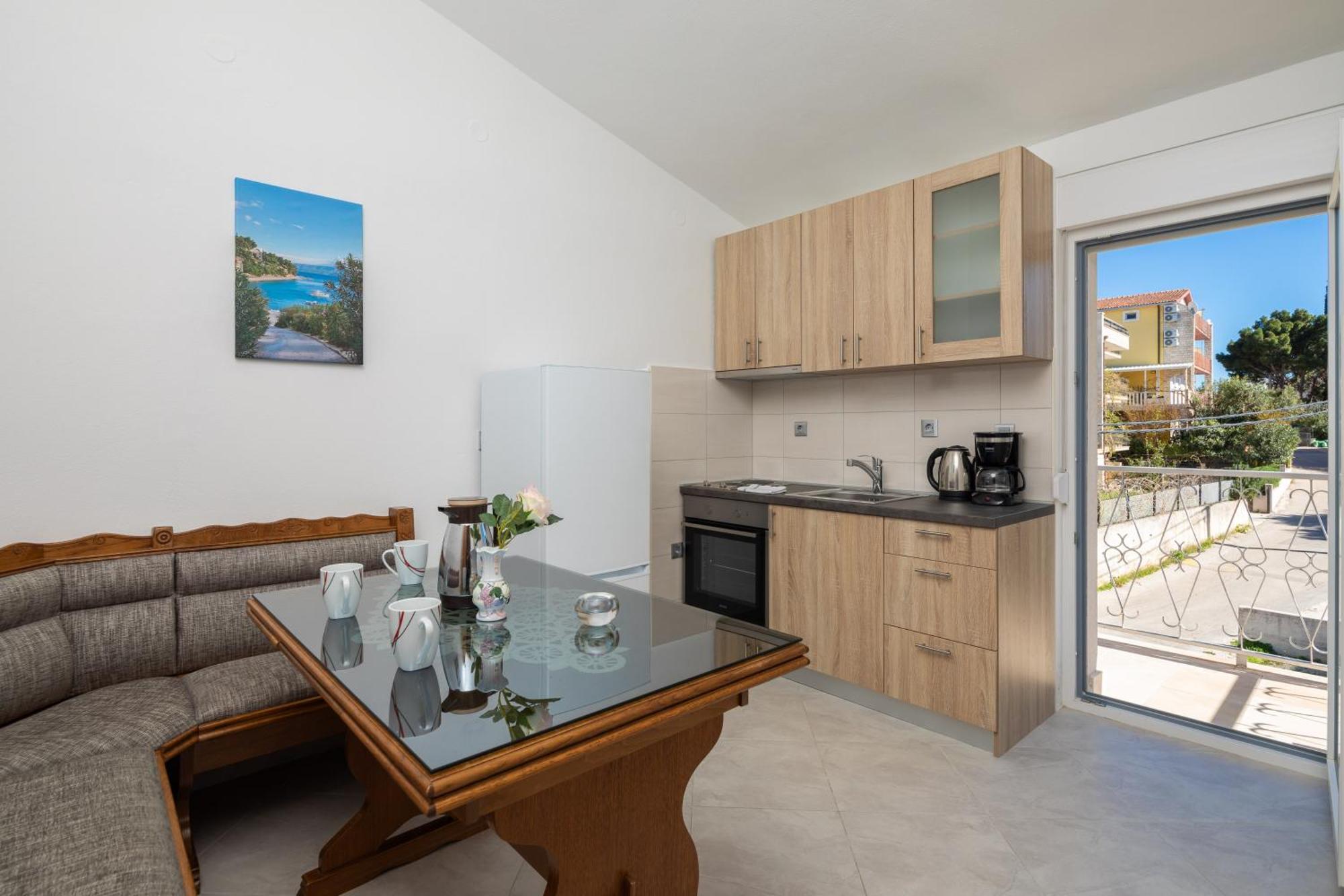 Sunshine Suites Omiš Extérieur photo