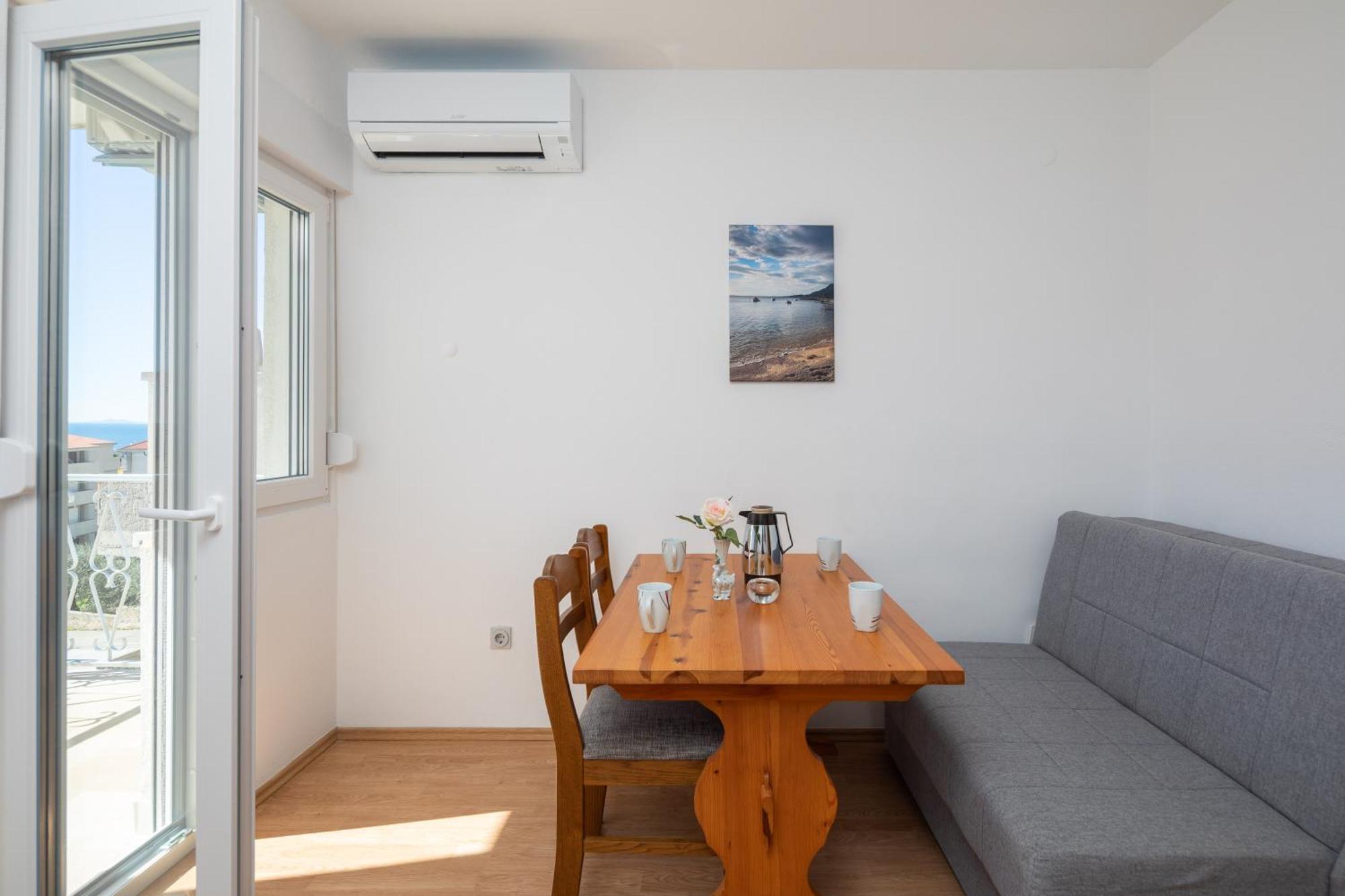 Sunshine Suites Omiš Extérieur photo