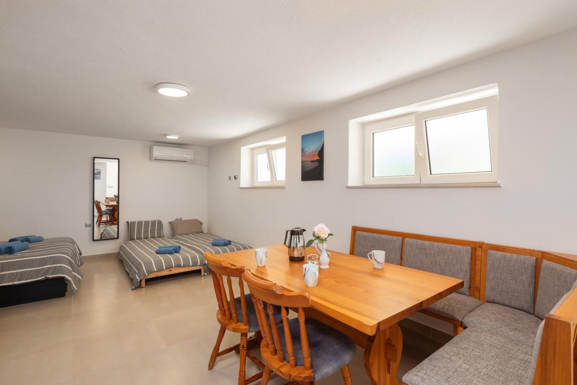 Sunshine Suites Omiš Extérieur photo