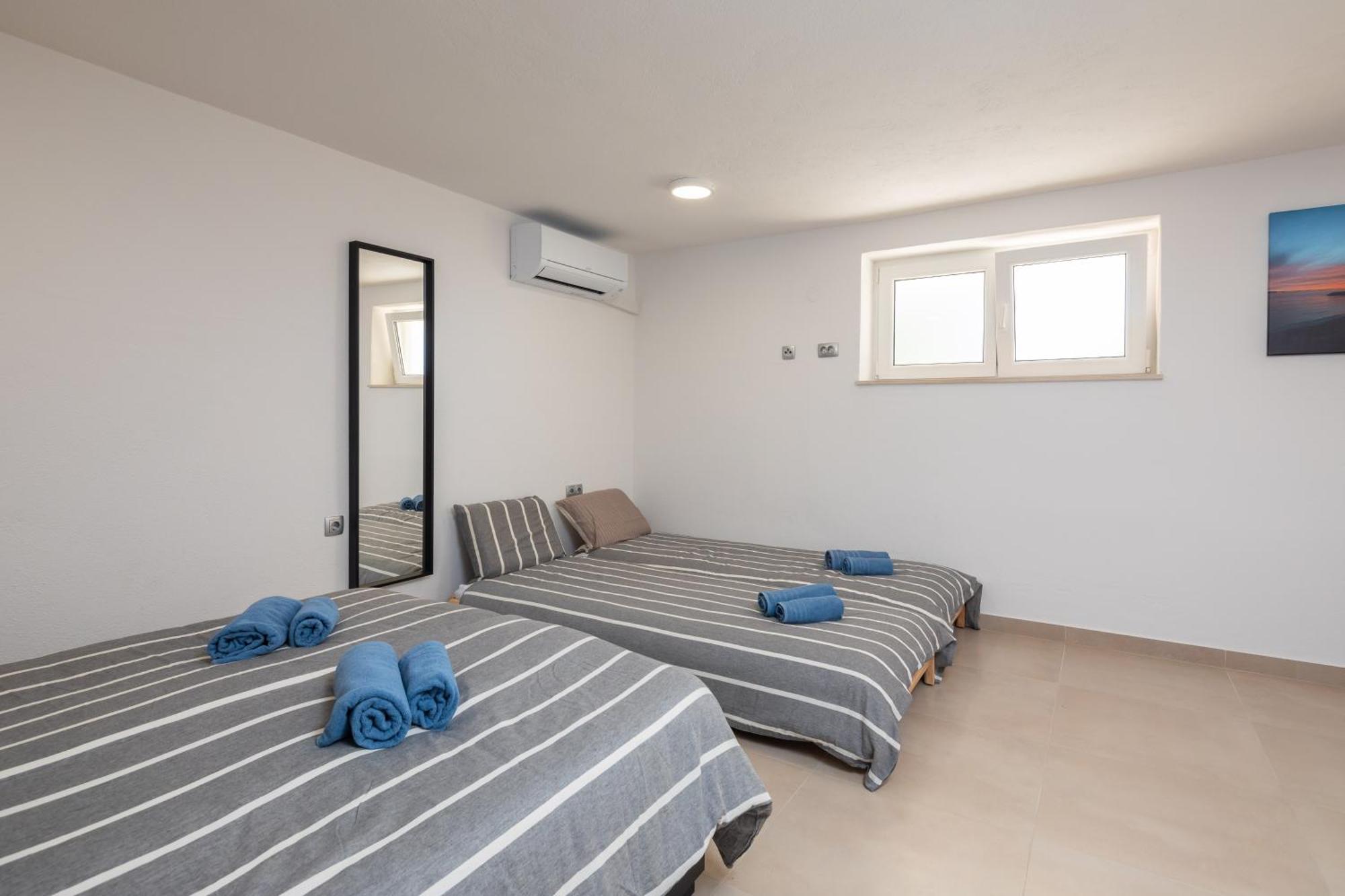 Sunshine Suites Omiš Extérieur photo